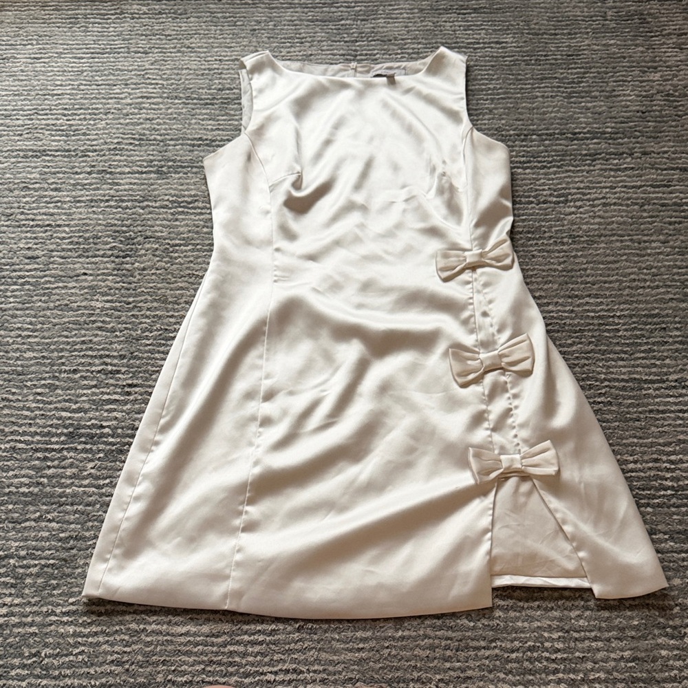 RIHOAS Cream Mini Dress with Bow Details